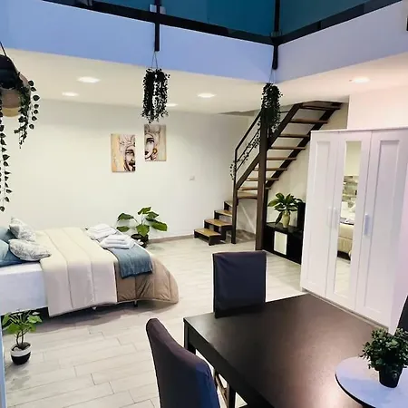 Lucrezia's Apartment *