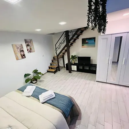 Lucrezia's Apartment *